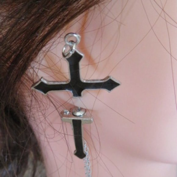 nwot Gothic CROSS Sword Two Piece Earring (K290) - Picture 3 of 5